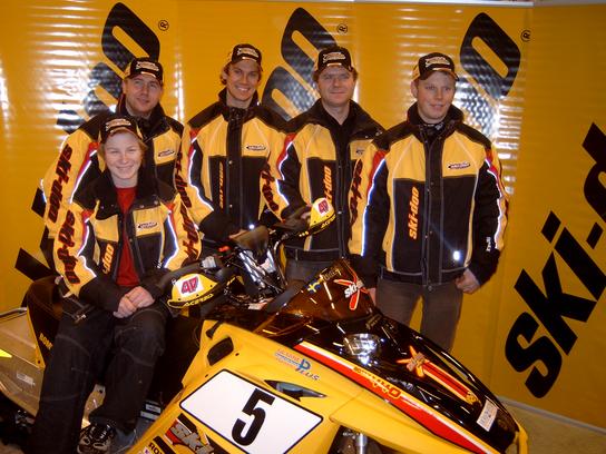 TEAM SKI-DOO 2004